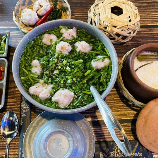 CANH TẦN Ô THÁC LÁC