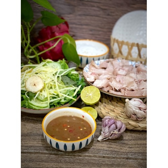 THỊT HEO LUÔC MẮM TÔM