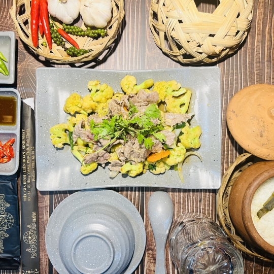 BÒ XÀO BÔNG CẢI